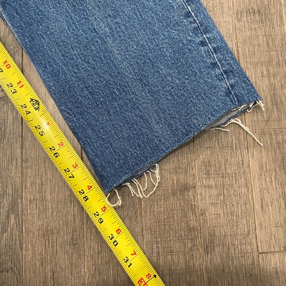 NWT Abercrombie Curve Love Mid Rise 90s Straight Denim Jeans - Picture 8 of 9